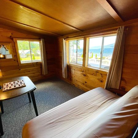 Waters Edge Lodge Лейк Джордж Екстериор снимка