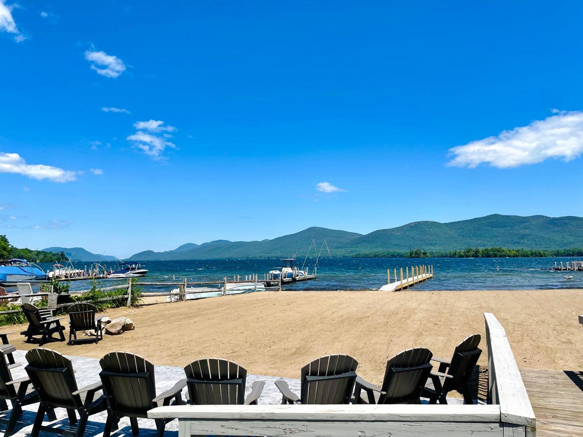 Waters Edge Lodge Лейк Джордж Екстериор снимка