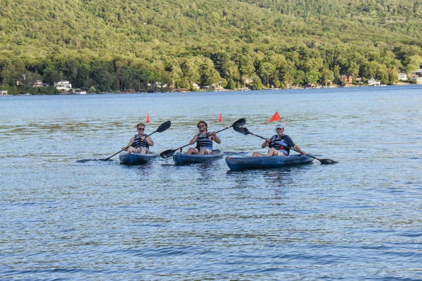 Waters Edge Lodge Лейк Джордж Екстериор снимка